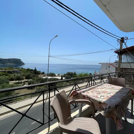 Himara Getaway Views Гостевой дом
