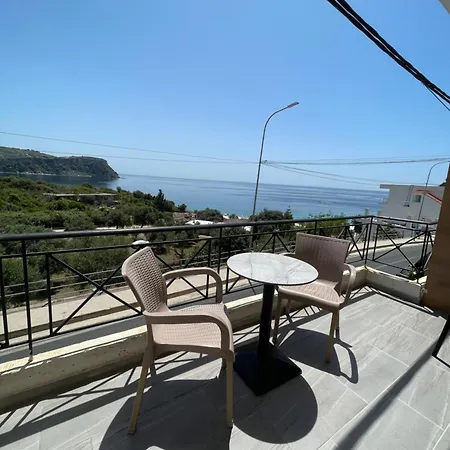 بيت ضيافة Himara Getaway Views *