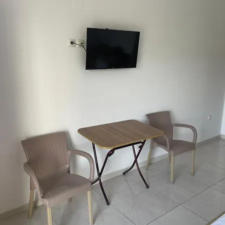 Himara Getaway Views Pensionat Polisi i Vogel